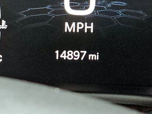 Used 2024 Jeep Compass Latitude image 34