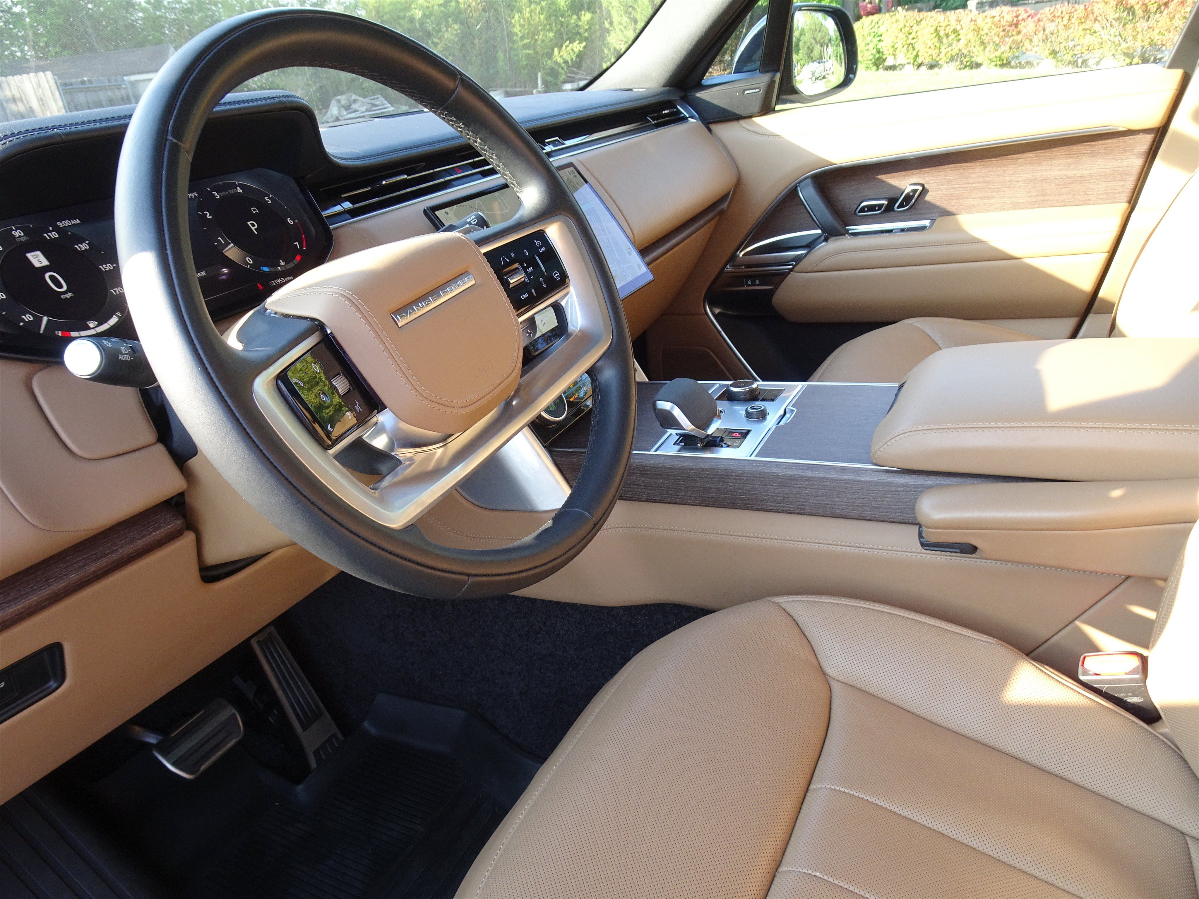 Certified 2023 Land Rover Range Rover Long Wheelbase SE AWD/4WD image 13