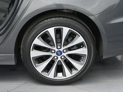 Used 2020 Ford Fusion SE image 35