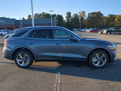 New 2026 Genesis GV70 2.5T Select image 3