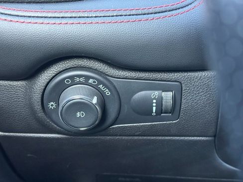 Used 2023 Dodge Durango GT image 37