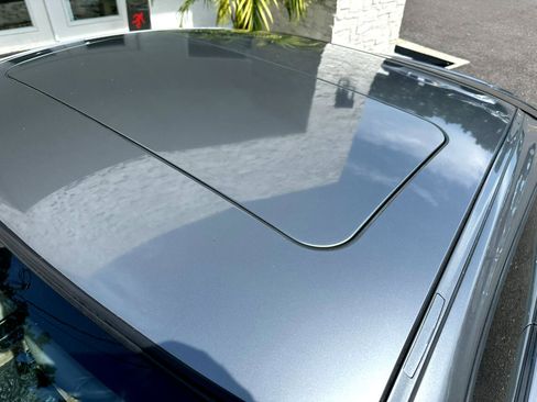 Used 2001 Porsche 911 Carrera image 9