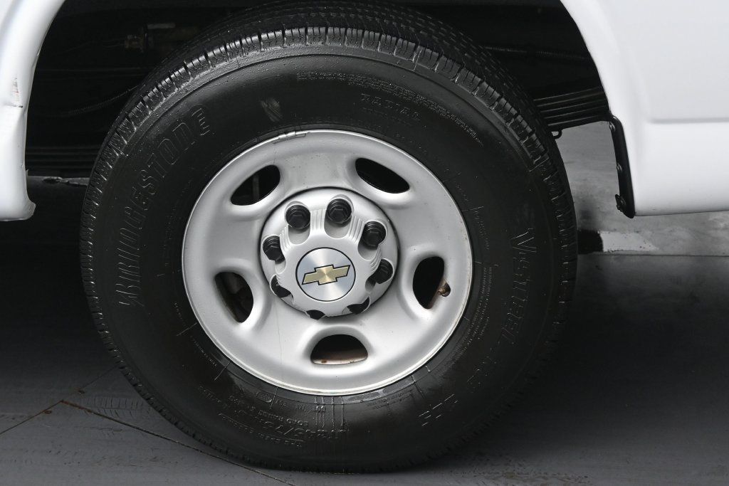Used 2023 Chevrolet Express 3500 LS RWD image 11