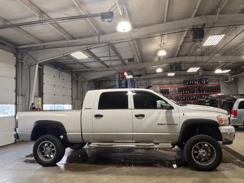 Used 2006 Dodge Ram 2500 Truck SLT image 5