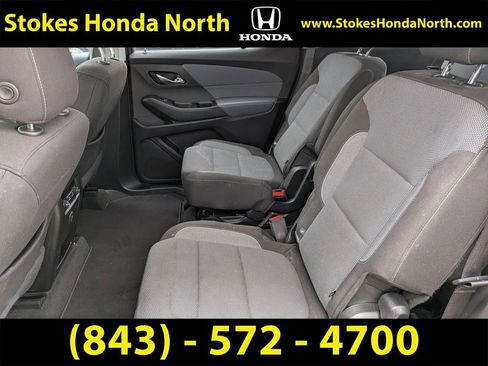 Used 2019 Chevrolet Traverse LT FWD image 21