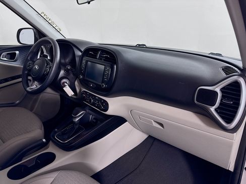 Used 2021 Kia Soul S FWD image 25