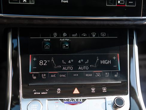 Used 2020 Audi Q8 Prestige w/ Prestige Package image 33