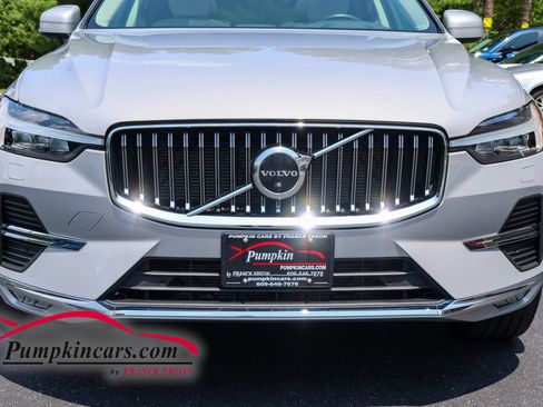 Used 2023 Volvo XC60 B5 Plus w/ Climate Package AWD/4WD image 8