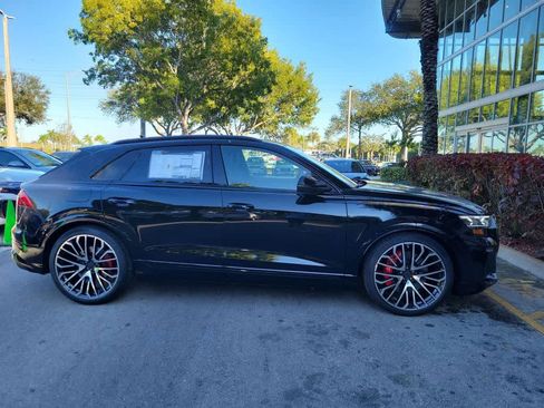 New 2026 Audi SQ8 Prestige image 9