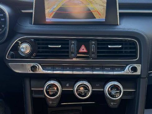 Used 2019 Genesis G70 2.0T Advanced image 20