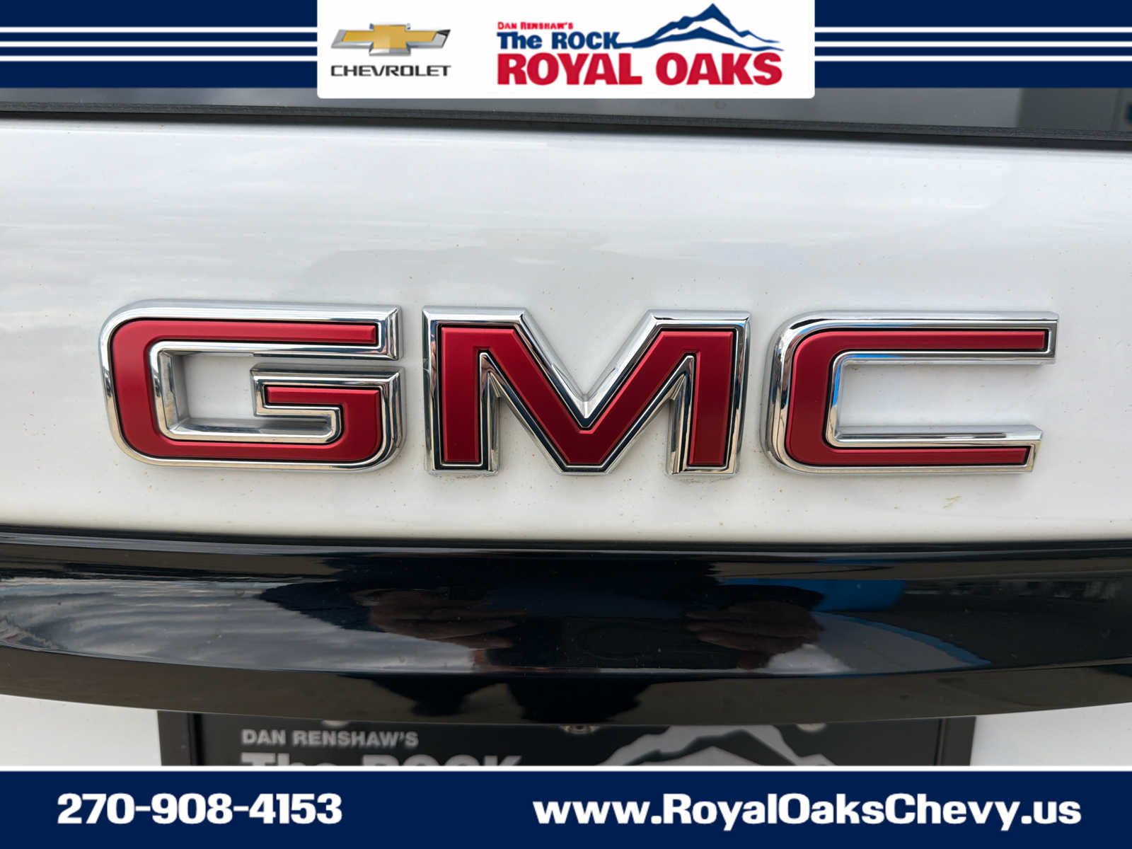 Used 2023 GMC Terrain SLT w/ Elevation Edition FWD image 5