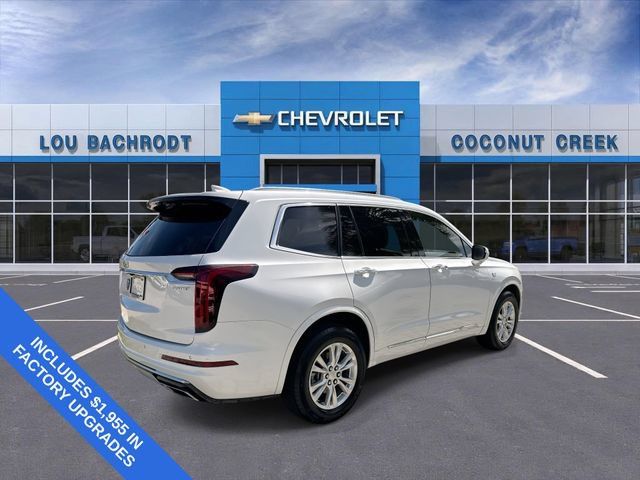 Used 2024 Cadillac XT6 Luxury w/ LPO, Floor Liner Package FWD image 8