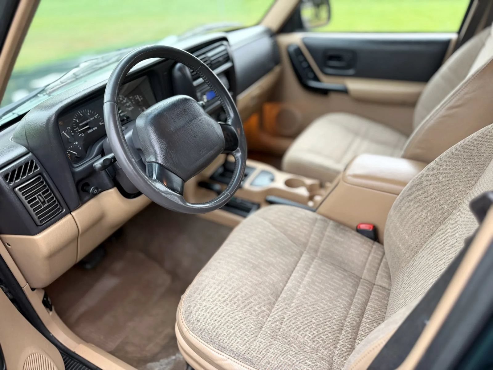 Used 1999 Jeep Cherokee 4WD 4-Door image 42