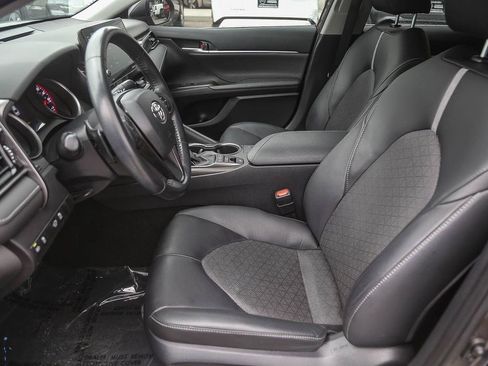 Used 2023 Toyota Camry XSE image 16