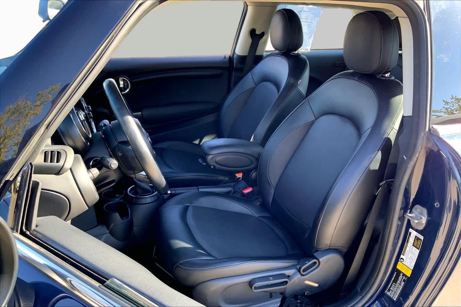 Used 2016 MINI Cooper 2-Door Hardtop FWD image 7