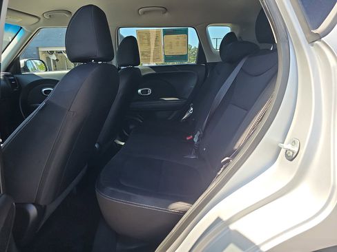 Used 2019 Kia Soul FWD image 15
