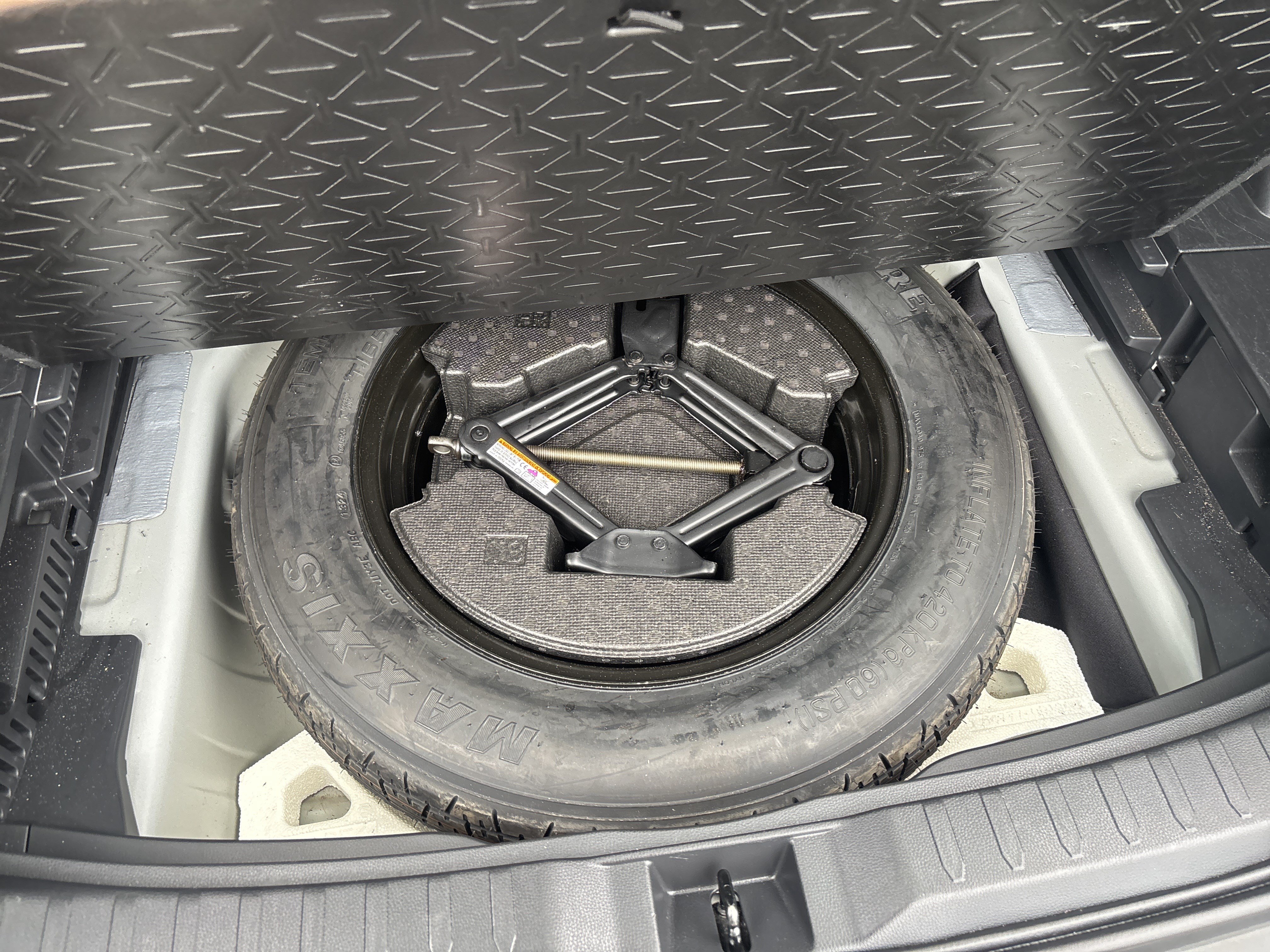 Used 2024 Toyota RAV4 Adventure AWD/4WD image 33