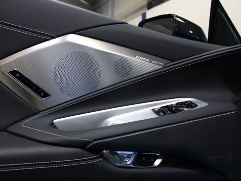 Used 2023 Chevrolet Corvette Stingray Preferred Cpe w/ Z51 Performance Package RWD image 24