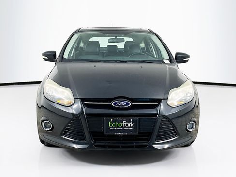 Used 2014 Ford Focus Titanium FWD image 2
