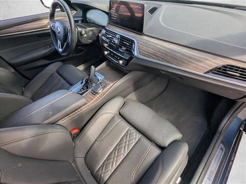 Certified 2023 BMW 530i w/ Convenience Package image 22