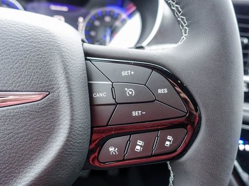 New 2026 Chrysler Pacifica Select image 22