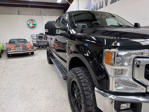 Used 2021 Ford F250 Lariat w/ FX4 Off-Road Package AWD/4WD image 37