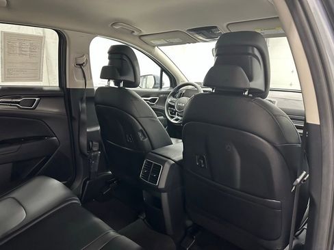 Used 2023 Kia Sportage EX FWD image 51