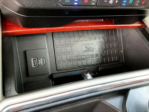 Used 2020 Ford F250 King Ranch w/ King Ranch Ultimate Package AWD/4WD image 31