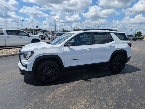 Used 2026 GMC Terrain Elevation AWD/4WD image 4