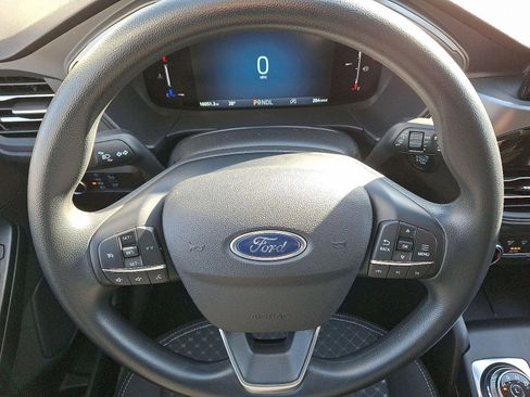 Used 2025 Ford Escape Active AWD/4WD image 19