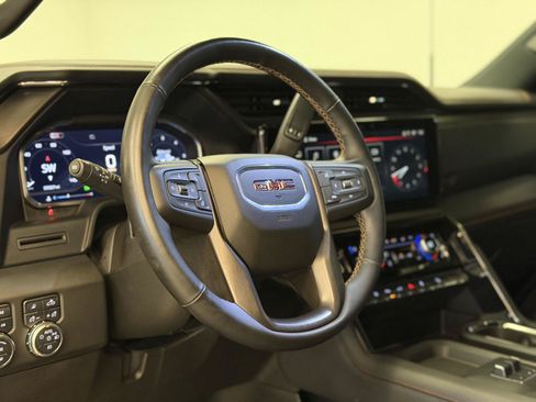 Used 2024 GMC Sierra 2500 AT4 w/ AT4 Preferred Package AWD/4WD image 34