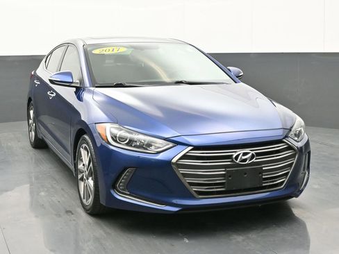 Used 2017 Hyundai Elantra Limited w/ Limited Tech Package 04 image 8
