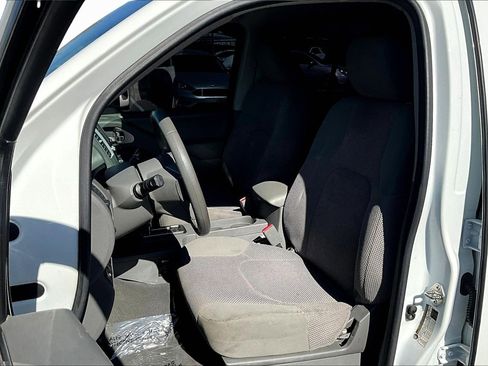 Used 2019 Nissan Frontier S image 23