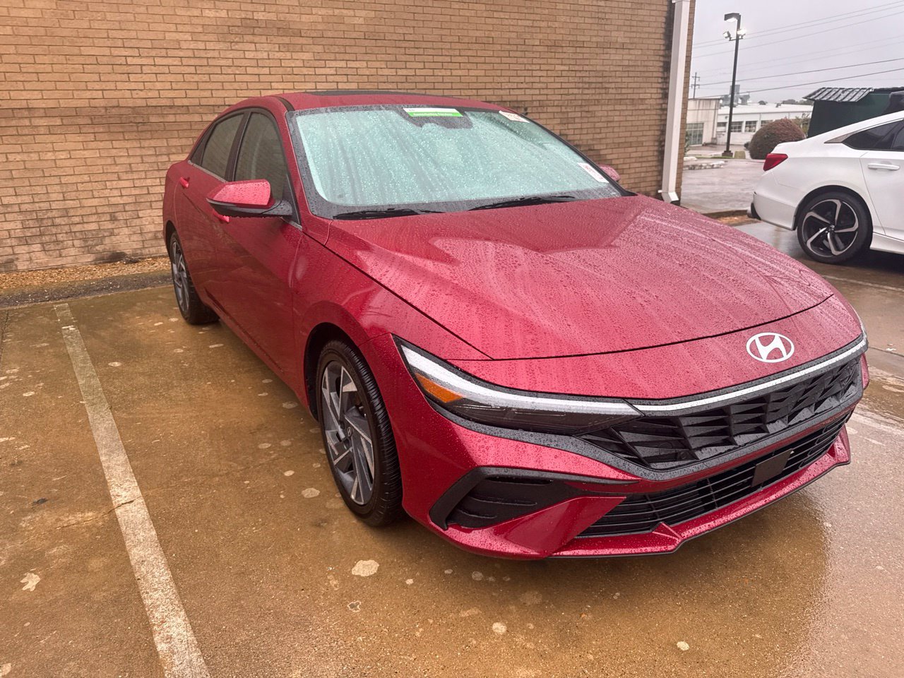 Used 2025 Hyundai Elantra Limited FWD image 3