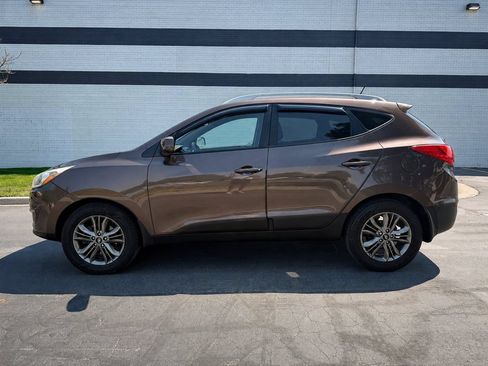 Used 2014 Hyundai Tucson SE FWD image 2