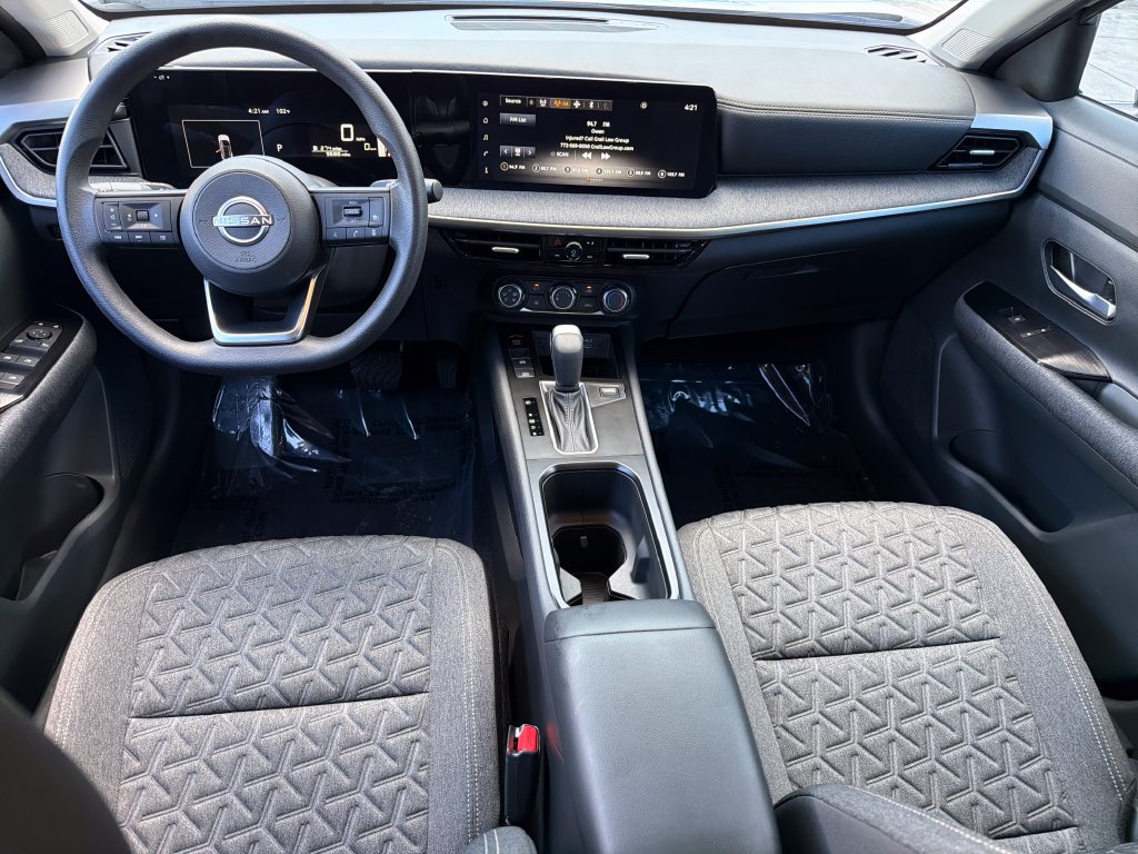 Certified 2025 Nissan Kicks SV FWD image 13