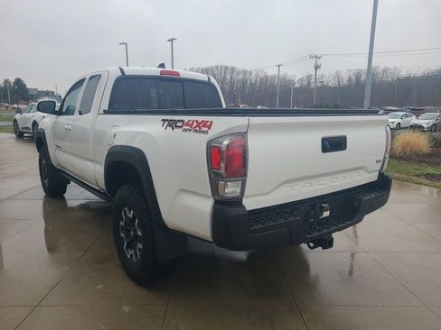 Used 2023 Toyota Tacoma TRD Off-Road image 5