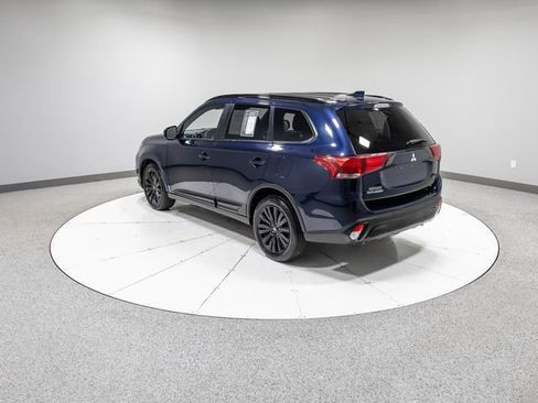 Used 2020 Mitsubishi Outlander SE image 33