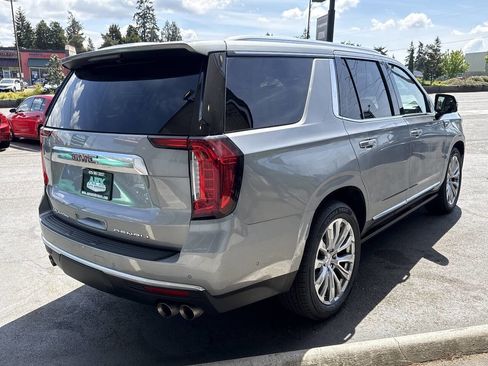 Used 2024 GMC Yukon Denali w/ Denali Reserve Package AWD/4WD image 12