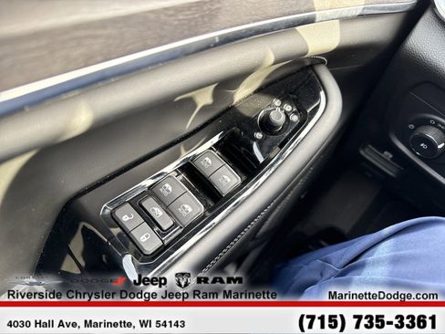 Used 2023 Jeep Grand Cherokee Overland image 25