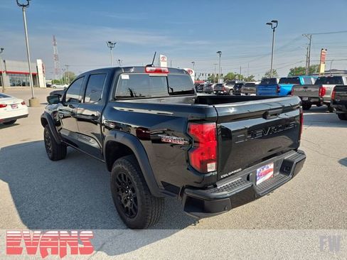 Used 2024 Chevrolet Colorado Trail Boss w/ Technology Package AWD/4WD image 24