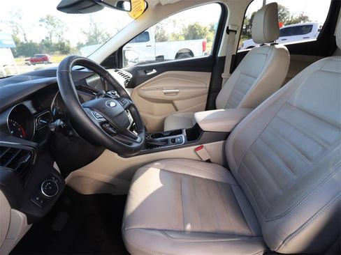 Used 2018 Ford Escape Titanium w/ Ford Safe & Smart Package image 2