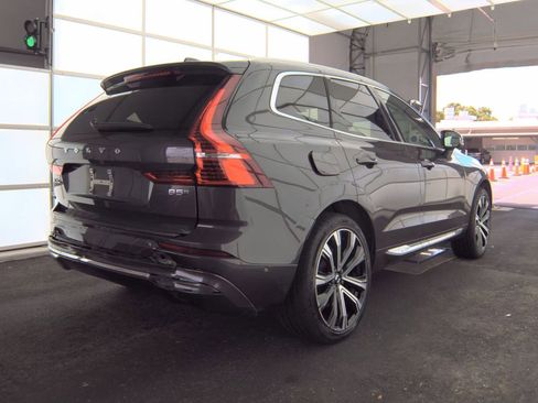 Used 2023 Volvo XC60 B5 Ultimate w/ Climate Package AWD/4WD image 4