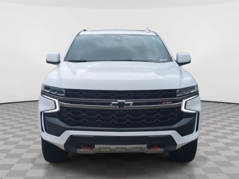 Used 2022 Chevrolet Tahoe Z71 w/ Luxury Package AWD/4WD image 8