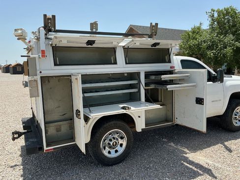 Used 2014 Chevrolet Silverado 3500 W/T RWD image 9