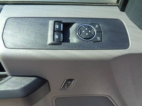Used 2022 Ford F250 XL w/ Power Equipment Group AWD/4WD image 13