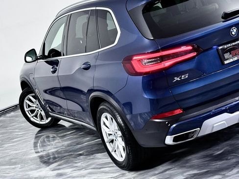 Used 2022 BMW X5 xDrive45e w/ Luxury Seating Package AWD/4WD image 13