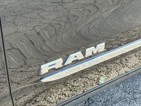 Used 2023 RAM 1500 Limited AWD/4WD image 12