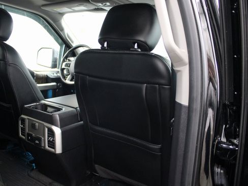 Used 2018 Ford F150 Lariat image 26