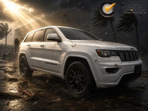 Certified 2021 Jeep Grand Cherokee Laredo X AWD/4WD image 1